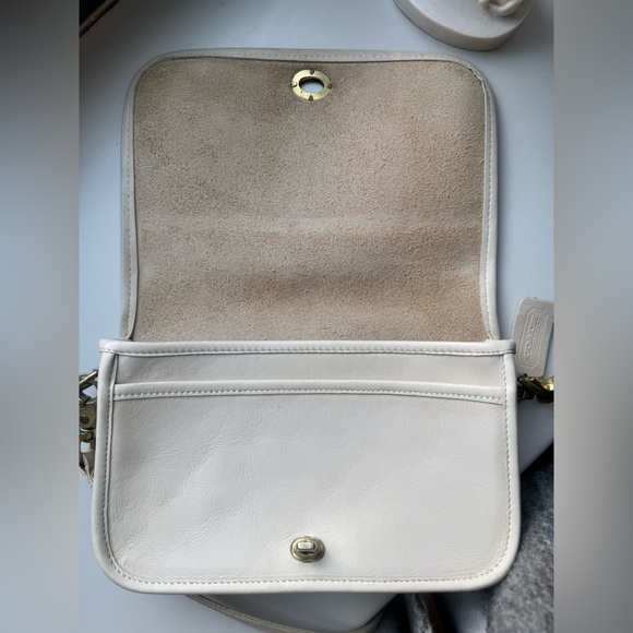 Vintage coach pocket purse - Picture 5 of 15